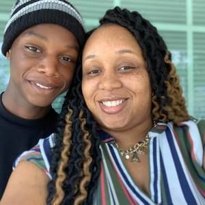 Meet your Posher, Brittny